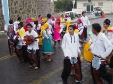 Tercer Año de Bachillerato - "Diablo Huma y los Cayambis"