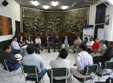 Entregan apoyo para el Altar Mayor
