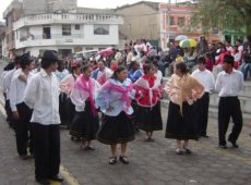 Primer Año de Bachillerato - "Alza, alza que te han visto"
