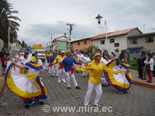 Brujita Carnavalera en Mira 2013