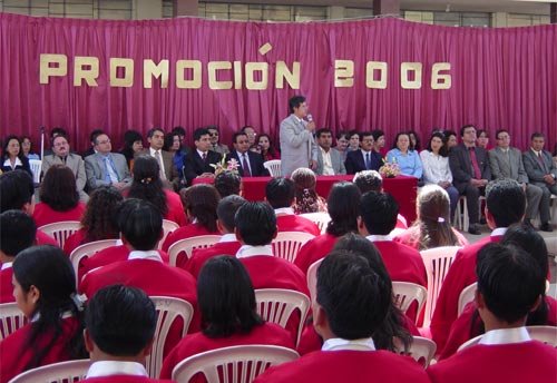 Acto de Graduación de bachilleres del Col. Carlos Martínez A. 2005 – 2006