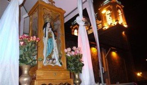 Asociación de Mireños residentes en Quito brindan una serenata a la Stma. Virgen de la Caridad