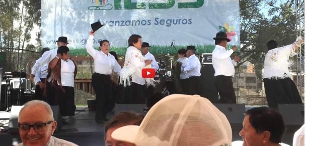 Jubilados y Pensionistas de Mira – Carchi presentes en Quito para celebrar el Día del Jubilado