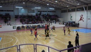 Deportivo Mira en varones e Integración Sporting Club  en damas, ganan el campeonato abierto de basket de Mira 2013