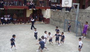 Juegos Deportivos en La Unidad Educativa León Ruales