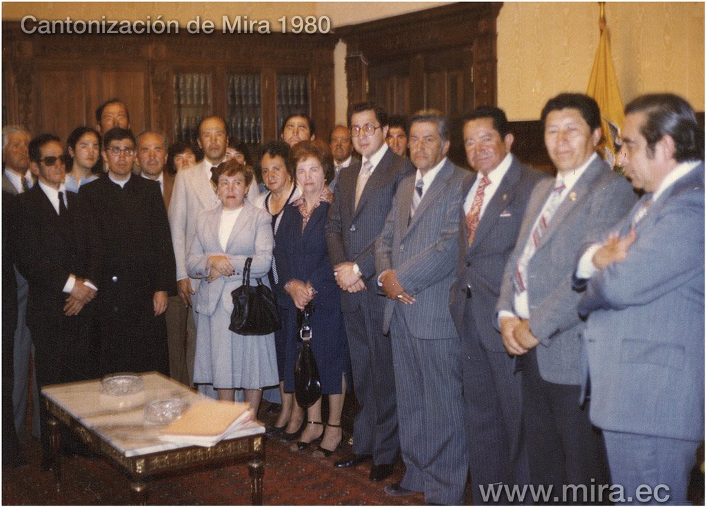 Mireños que asistieron a la firma del Decreto de Cantonización de Mira,junto al Presidente Jaime Roldós Aguilera Quito - 18 de agosto de 1980
