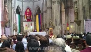 Mireños despiden a  la Stma. Virgen de la Caridad en la Basílica